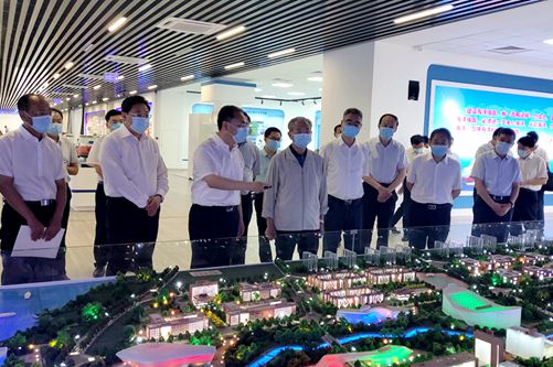 山東省委書記劉家義調研中科院海洋大科學研究中心